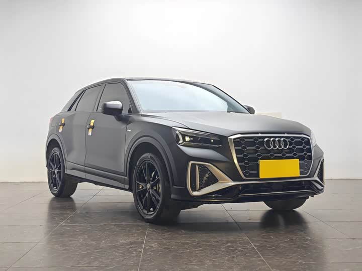 Фото 2 - Audi Q2L