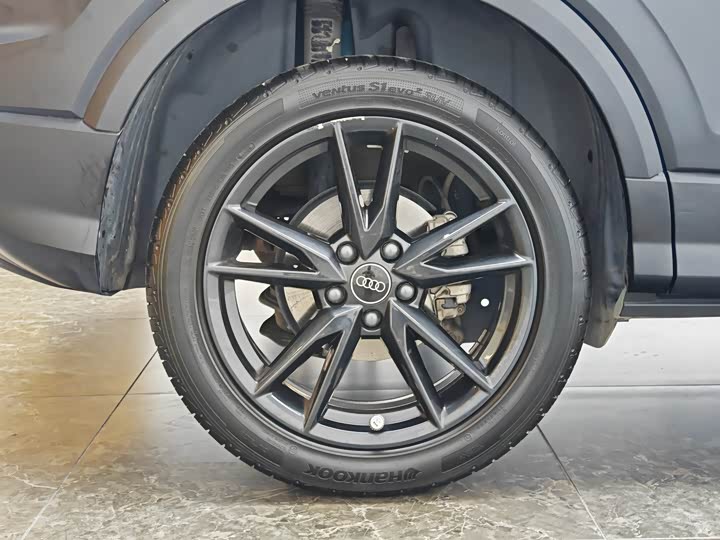 Фото 9 - Audi Q2L