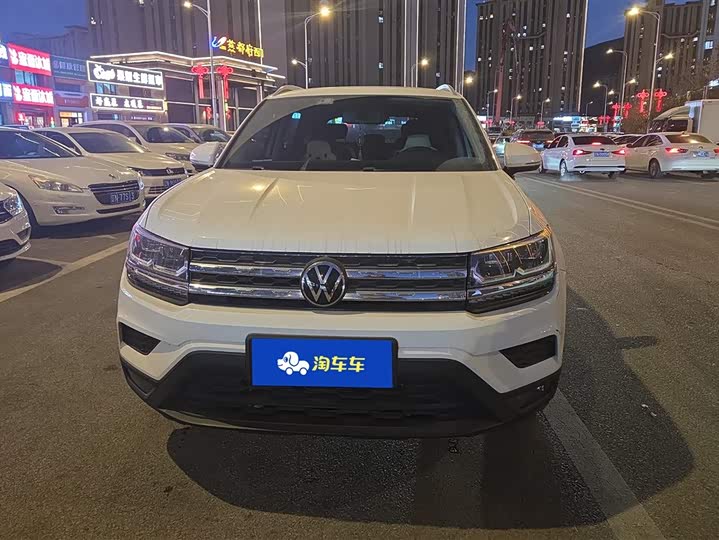 Фото 2 - Volkswagen Tharu