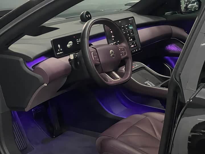 Фото 3 - Nio ET5T