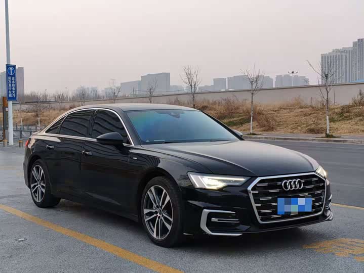 Фото 3 - Audi A6L