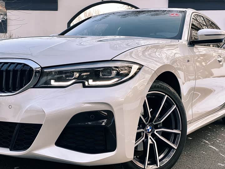 Фото 2 - BMW 3 Series