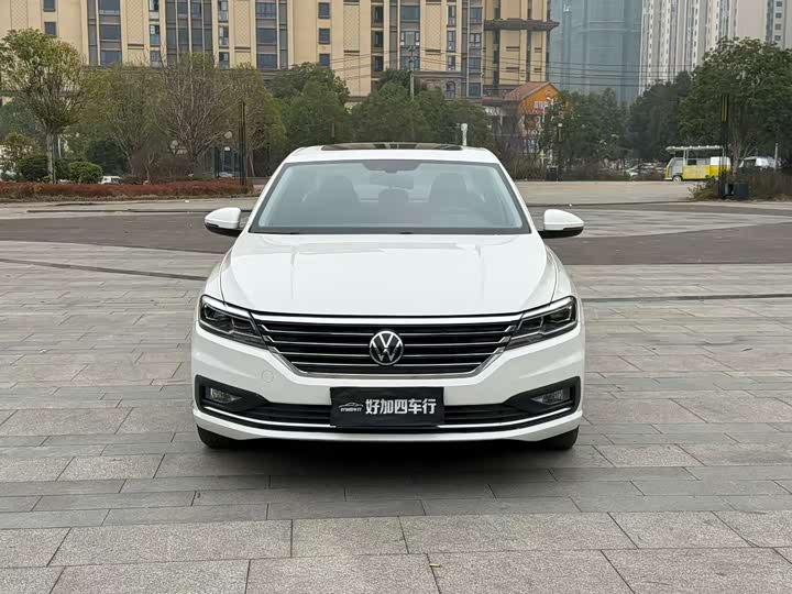 Фото 2 - Volkswagen Lavida