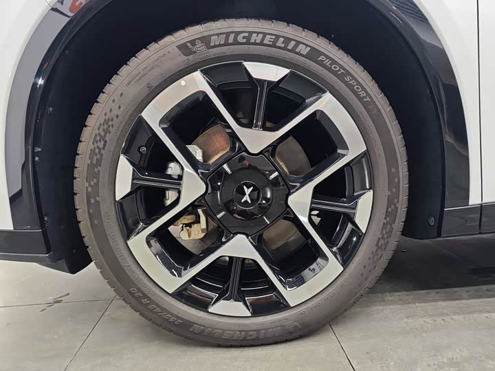 Фото 6 - XPeng G7