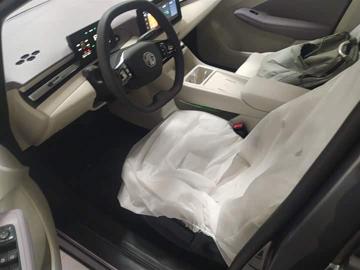 Фото 7 - MG Motor 4 EV