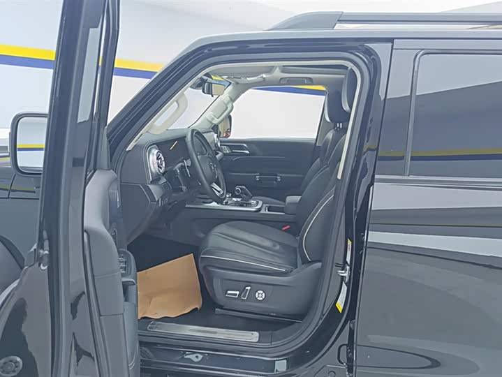 Фото 9 - Tank 300