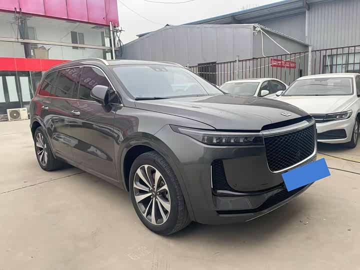 Фото 1 - LiXiang One