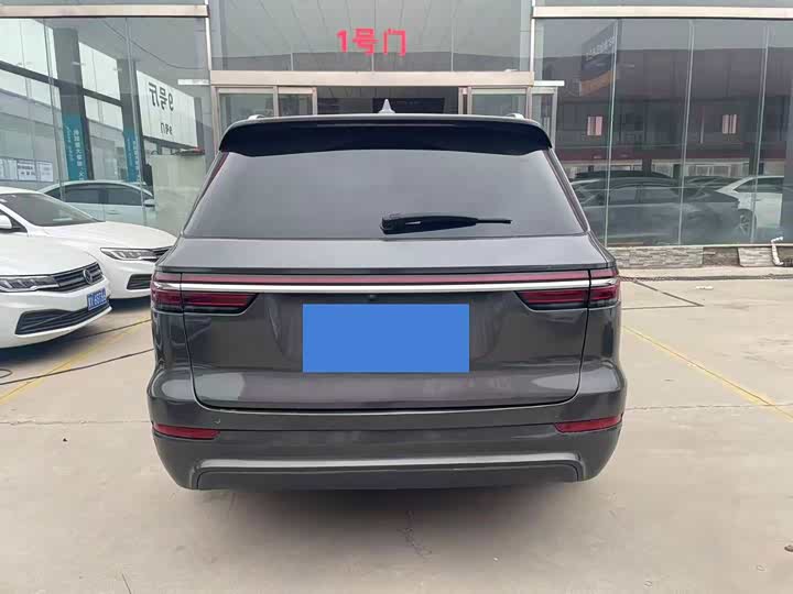 Фото 8 - LiXiang One