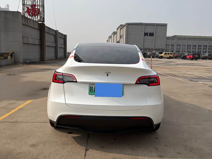 Фото 5 - Tesla Model Y