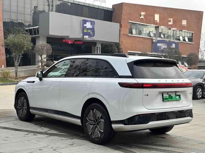 Фото 6 - XPeng G9