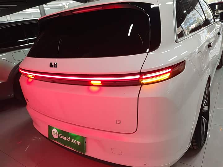 Фото 6 - LiXiang L7