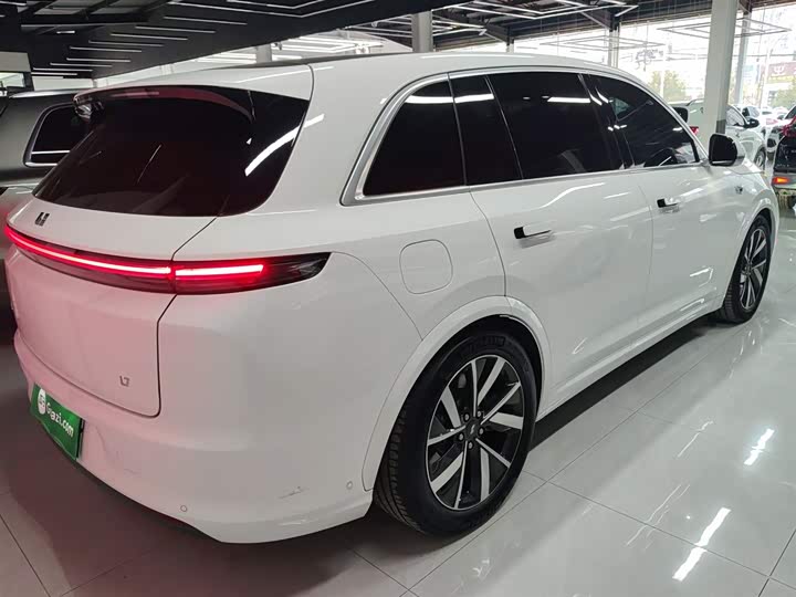 Фото 7 - LiXiang L7