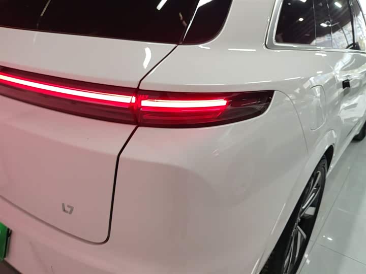 Фото 8 - LiXiang L7