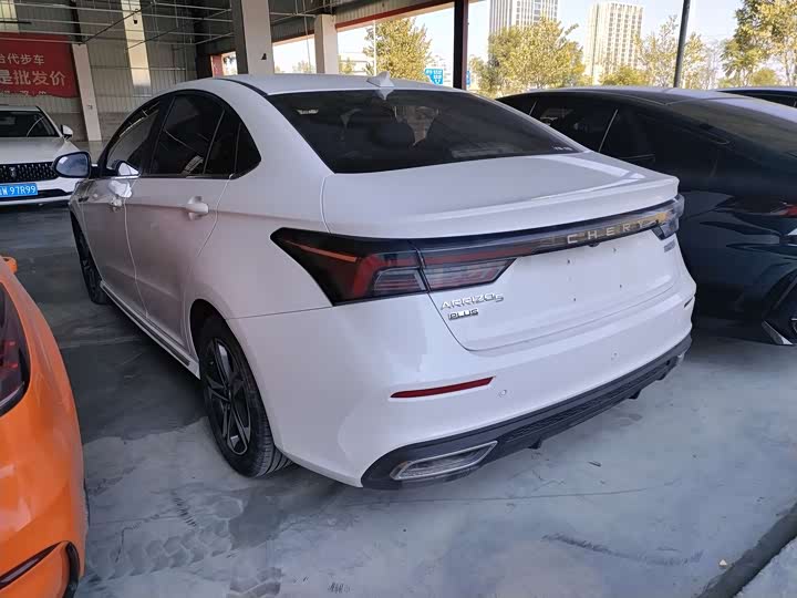 Фото 9 - Chery Omoda S5 (Arrizo 5 Plus)