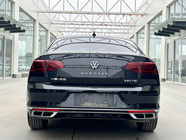 Фото 5 - Volkswagen Magotan