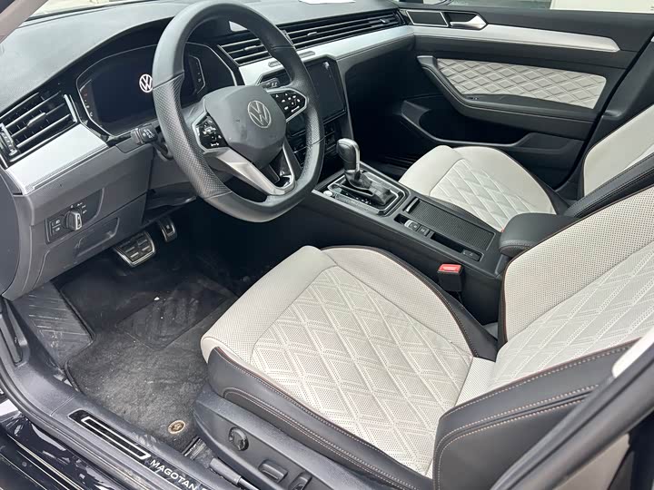 Фото 7 - Volkswagen Magotan