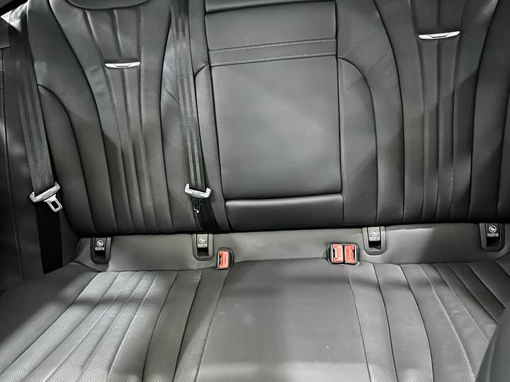 Фото 7 - Hongqi H5