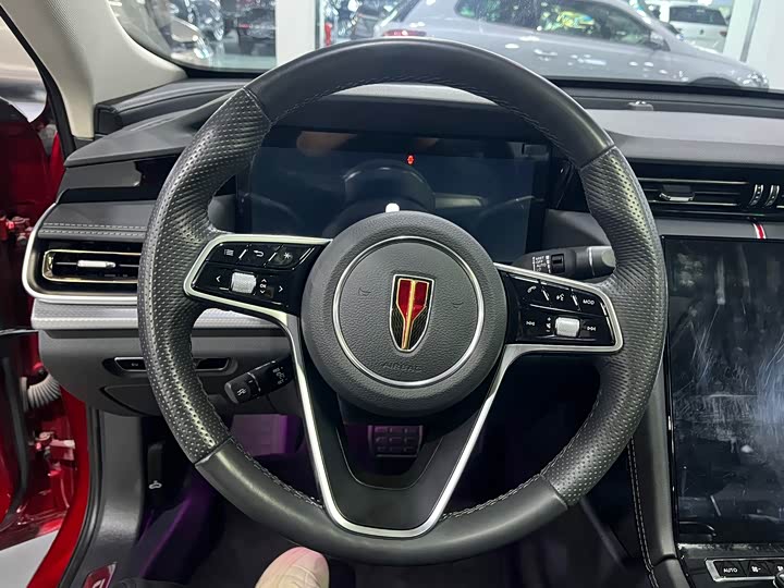 Фото 8 - Hongqi H5