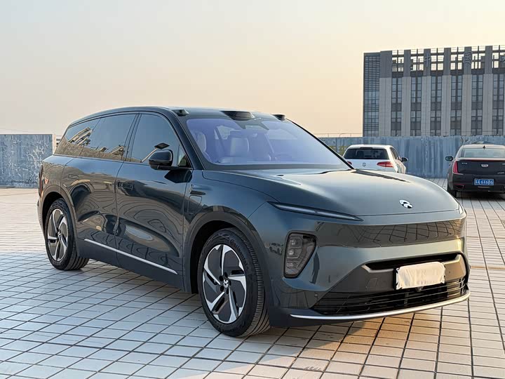 Фото 3 - Nio ES8