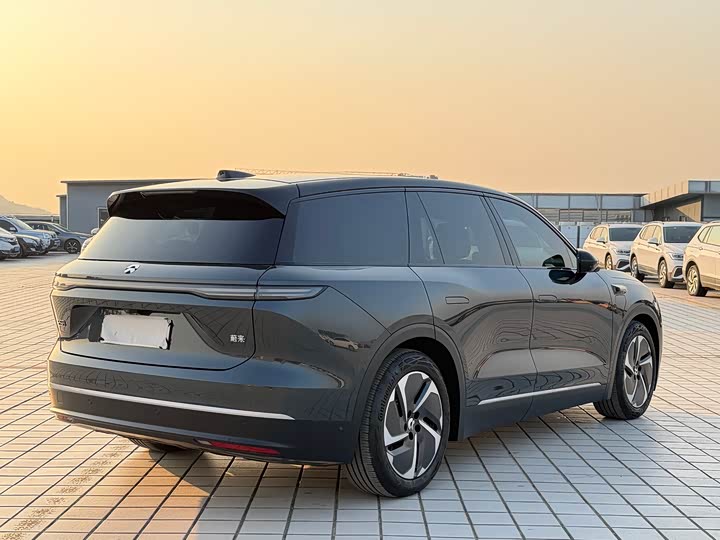 Фото 5 - Nio ES8