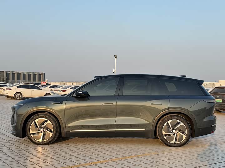 Фото 8 - Nio ES8