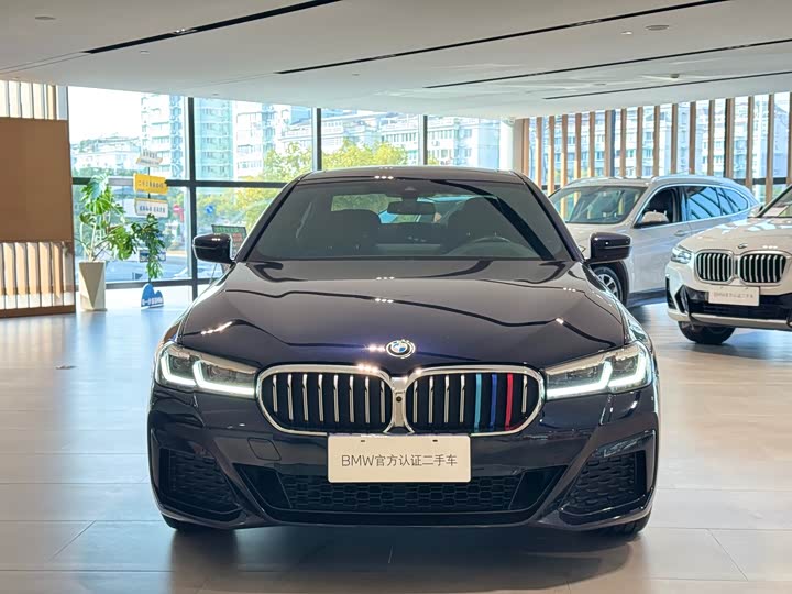 Фото 2 - BMW 5 Series