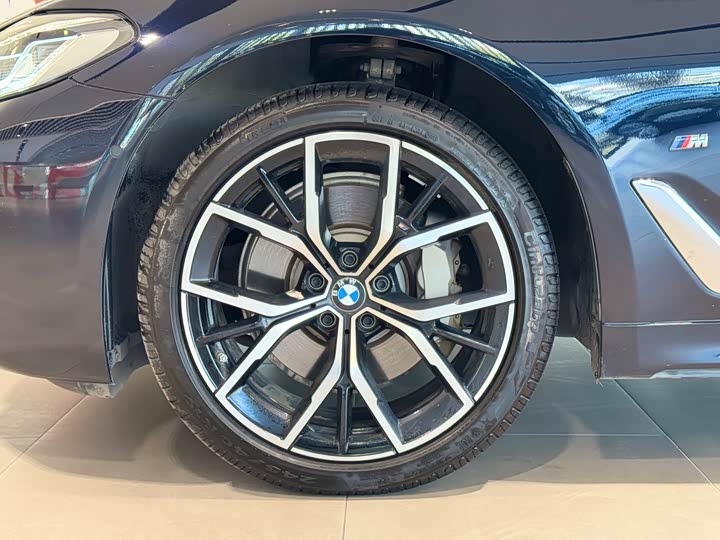 Фото 7 - BMW 5 Series