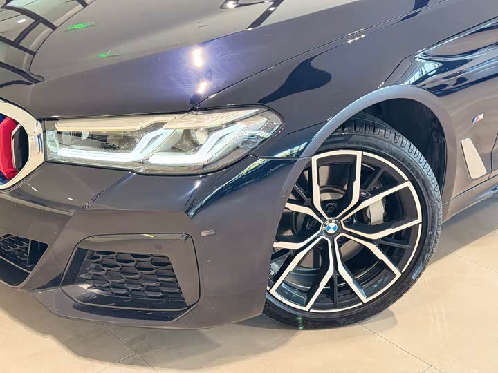 Фото 8 - BMW 5 Series