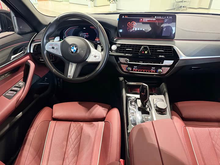 Фото 9 - BMW 5 Series