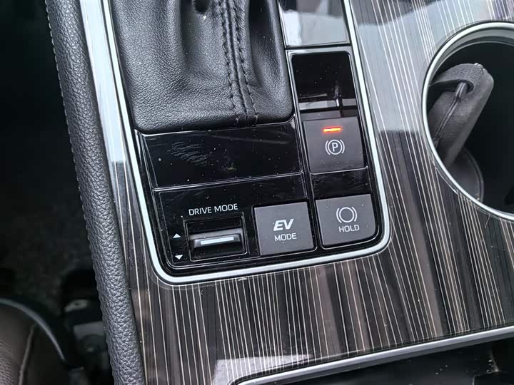 Фото 4 - Toyota Granvia