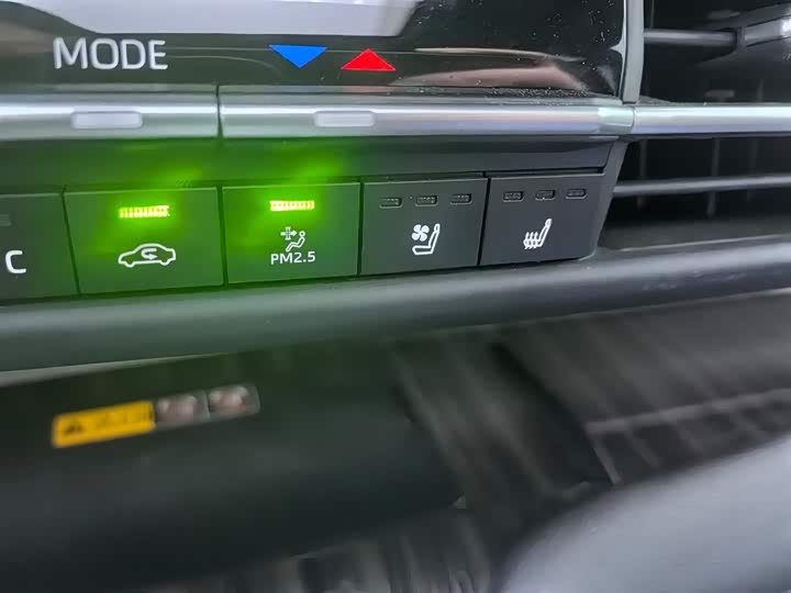 Фото 5 - Toyota Granvia