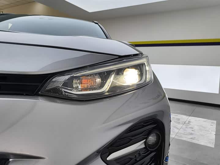 Фото 5 - Toyota Wildlander