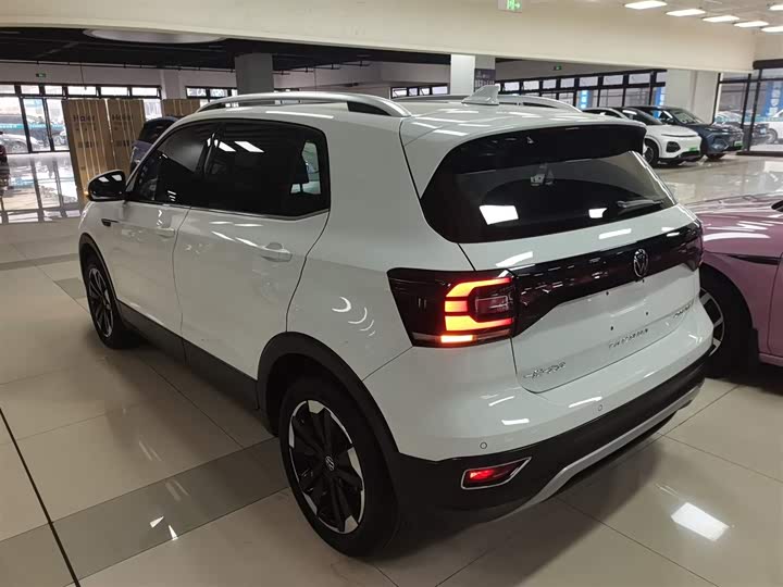 Фото 5 - Volkswagen Tacqua