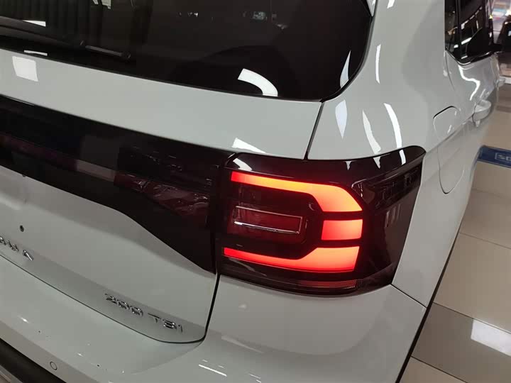 Фото 8 - Volkswagen Tacqua