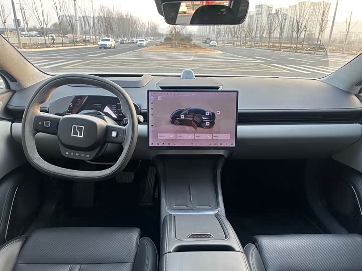 Фото 8 - Zeekr 007