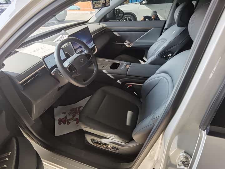 Фото 6 - Dongfeng Yipai eπ 008