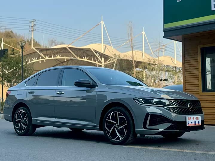 Фото 3 - Volkswagen Lavida