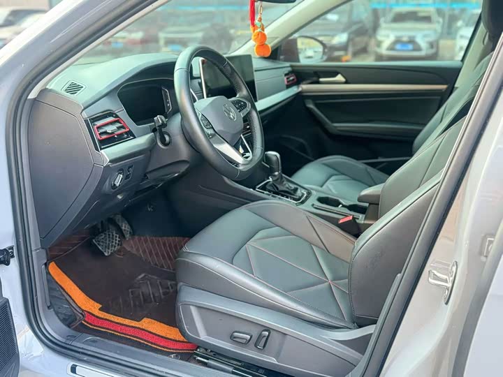 Фото 4 - Volkswagen Lavida