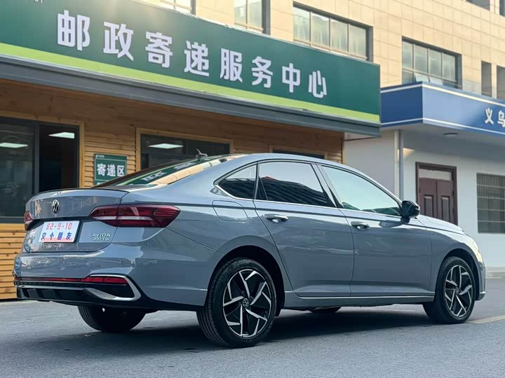 Фото 9 - Volkswagen Lavida