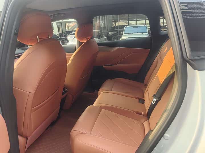 Фото 5 - Changan Deepal S05