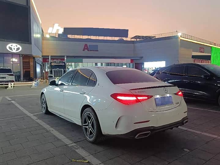 Фото 9 - Mercedes-Benz C-Class