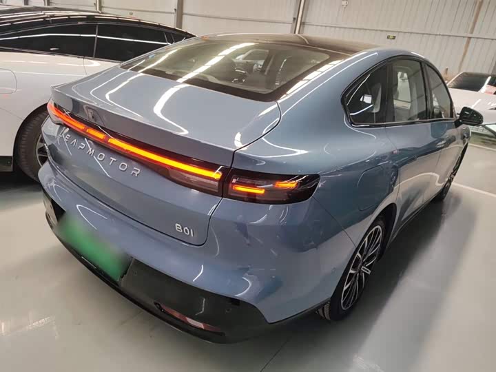 Фото 7 - Leapmotor B01