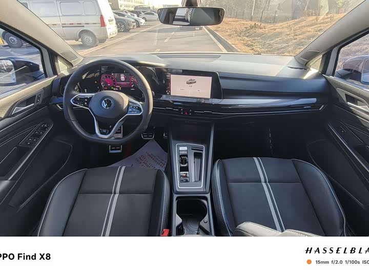 Фото 5 - Volkswagen Golf