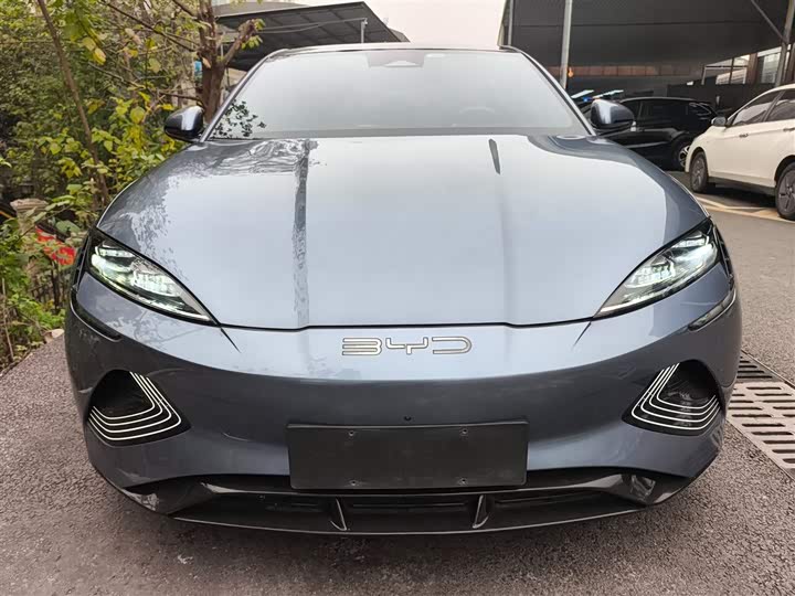 Фото 3 - BYD Seal