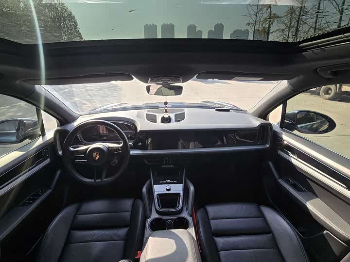 Фото 3 - Porsche Cayenne