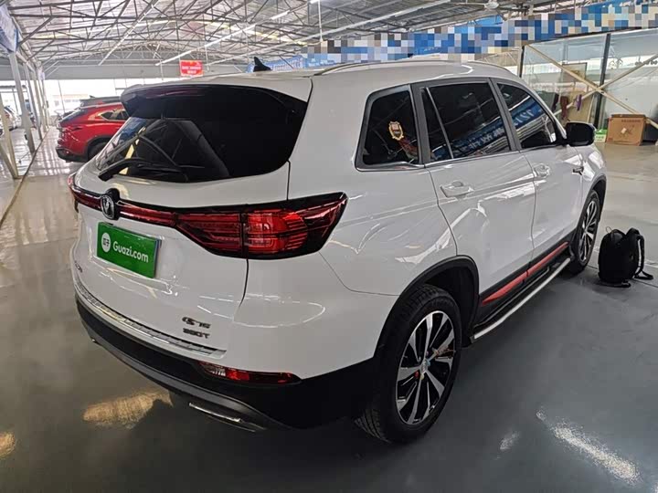 Фото 7 - Changan CS75