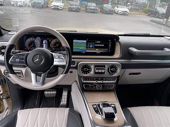 Фото 7 - Mercedes-Benz G-Class