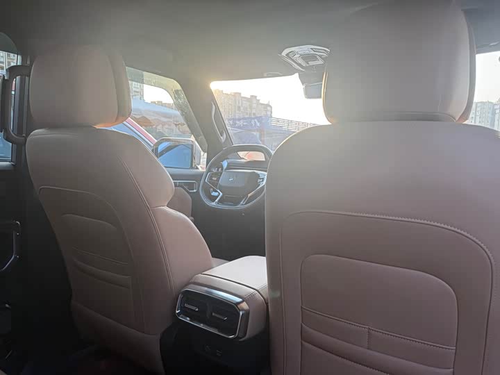 Фото 9 - Jetour T2