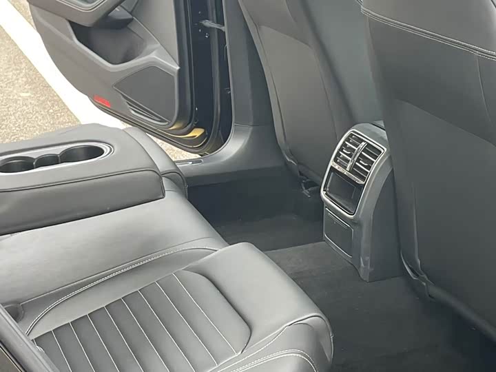 Фото 6 - Volkswagen Magotan