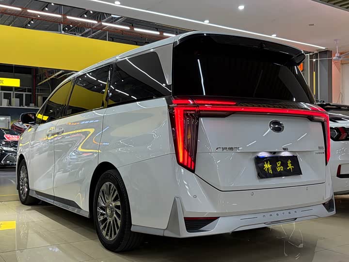 Фото 6 - GAC Trumpchi M8